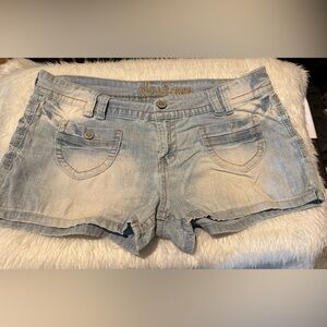 Wallflower Vintage Light Wash Denim Shorts Size 15- Lowrise